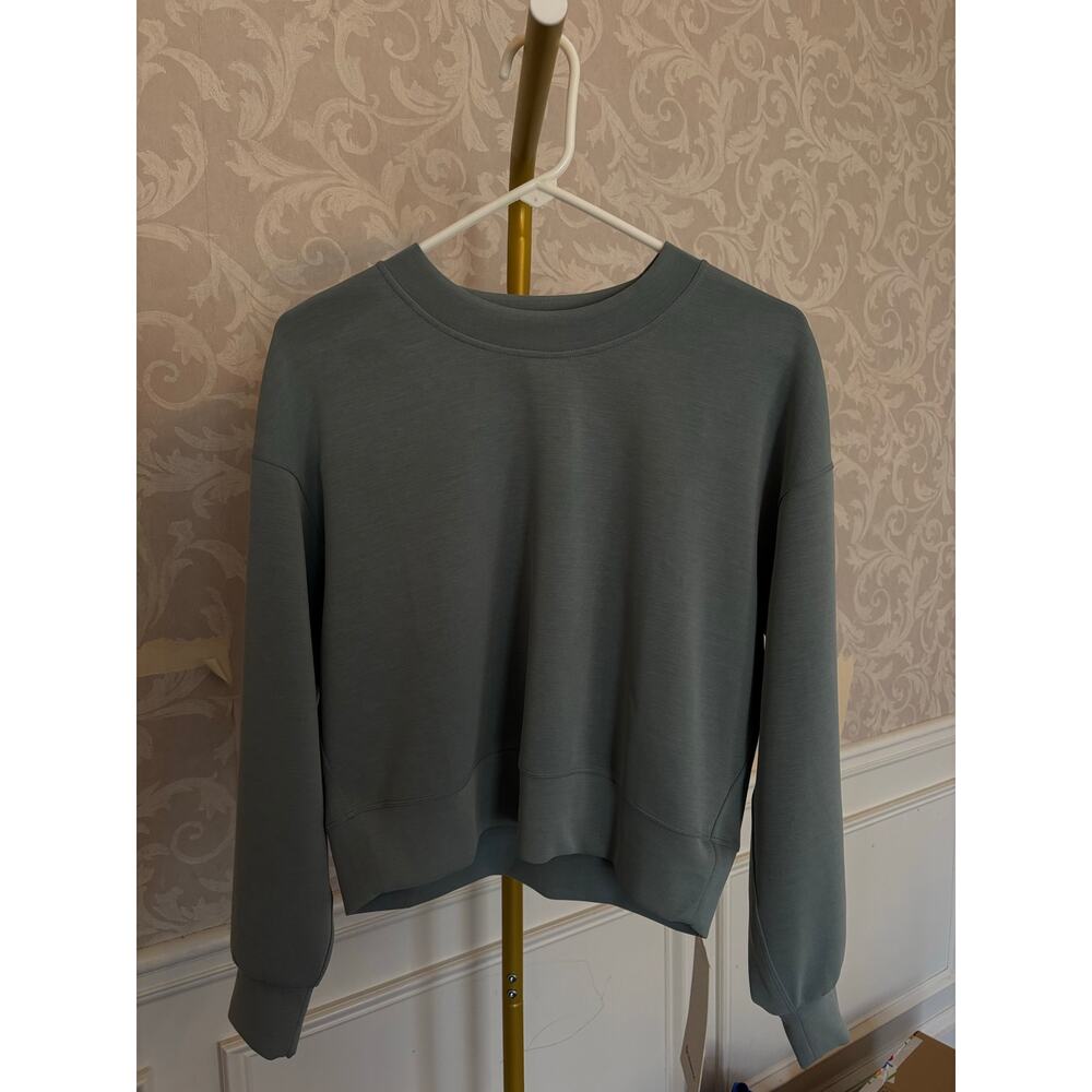 Lulu Lemon crop scuba sweater